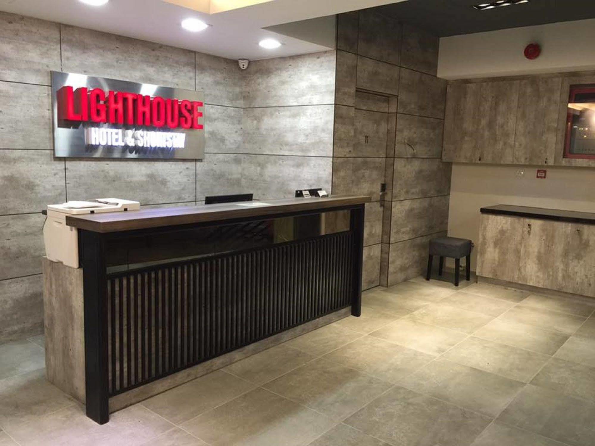 Lighthouse Hotel & Shortstay @ Damansara Uptown Петалинг-Джая Экстерьер фото