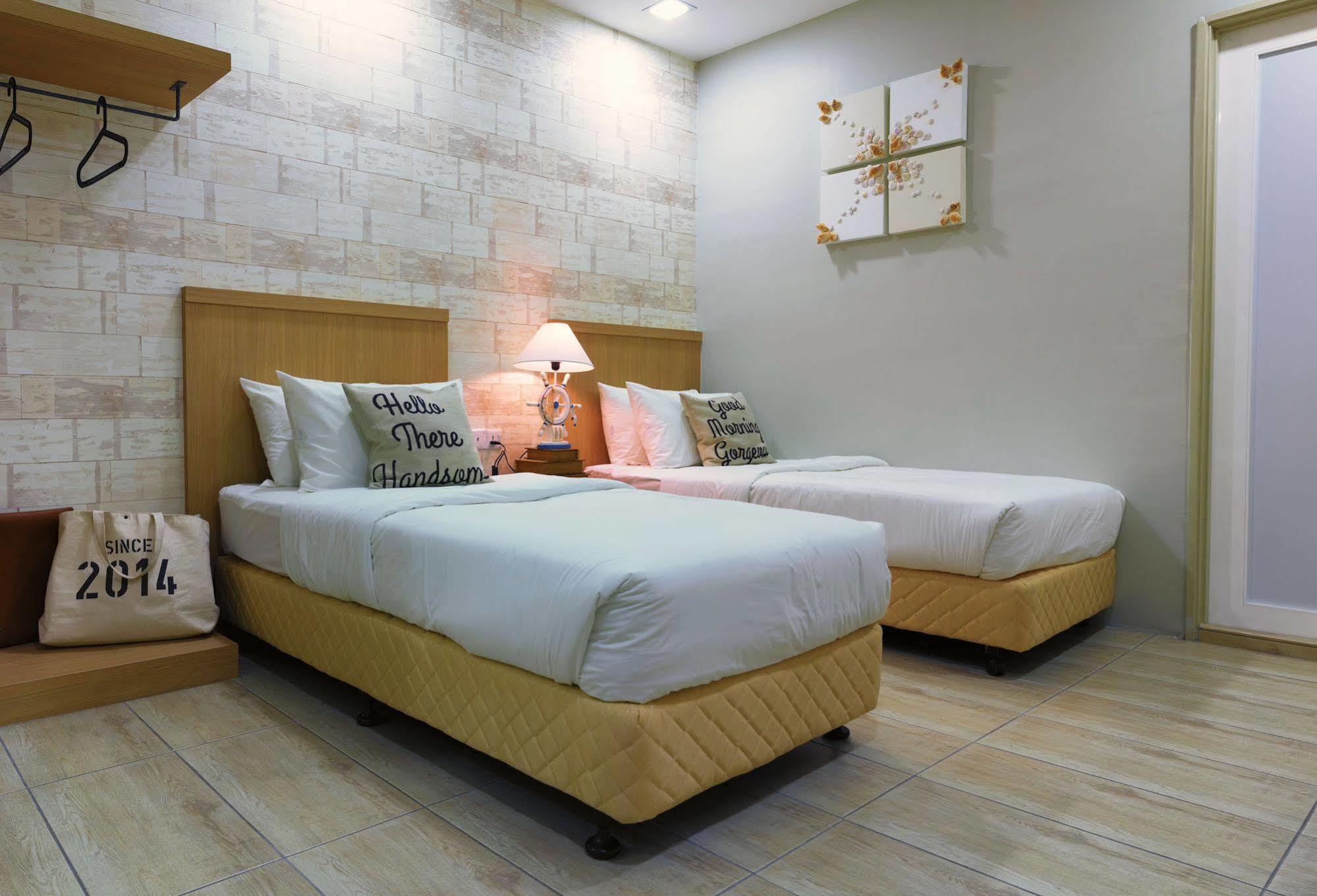 Lighthouse Hotel & Shortstay @ Damansara Uptown Петалинг-Джая Экстерьер фото