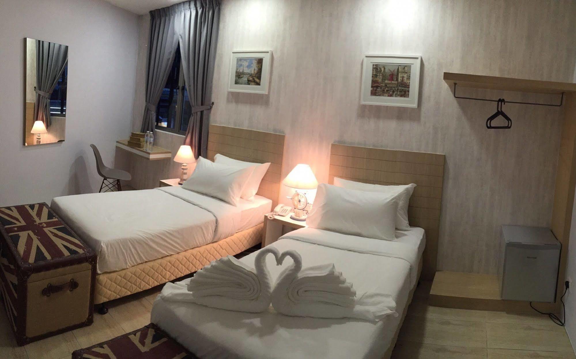 Lighthouse Hotel & Shortstay @ Damansara Uptown Петалинг-Джая Экстерьер фото
